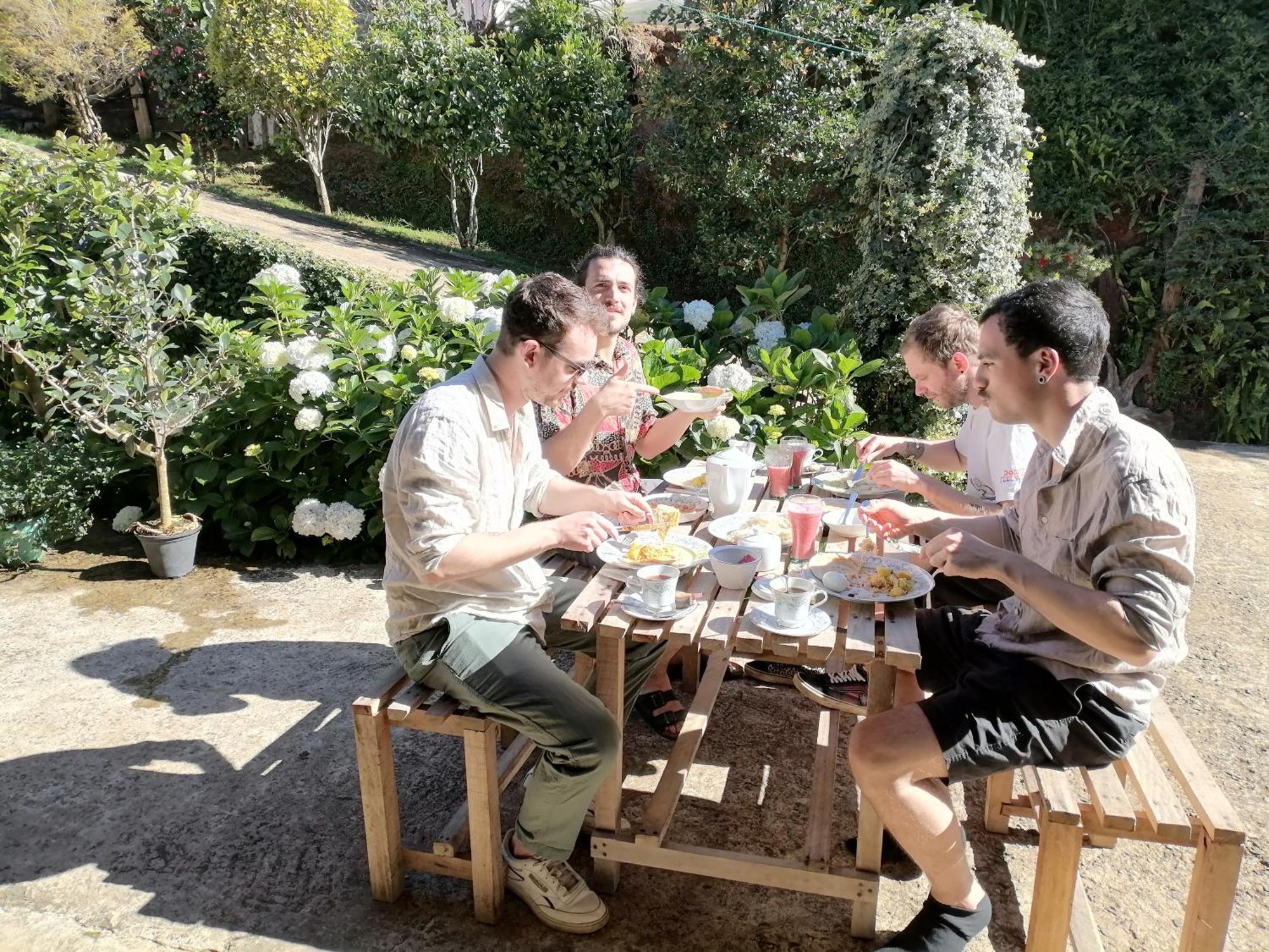 Keshiya Holiday Home นูวาราเอลิยา ภายนอก รูปภาพ